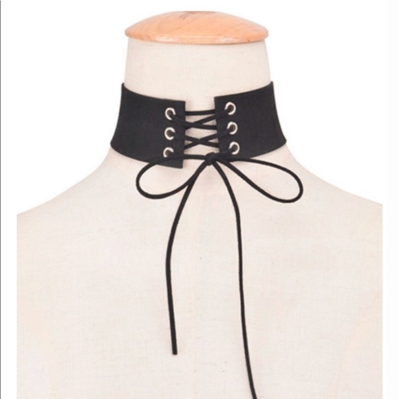 Lace Up Choker - Picture 6 of 6